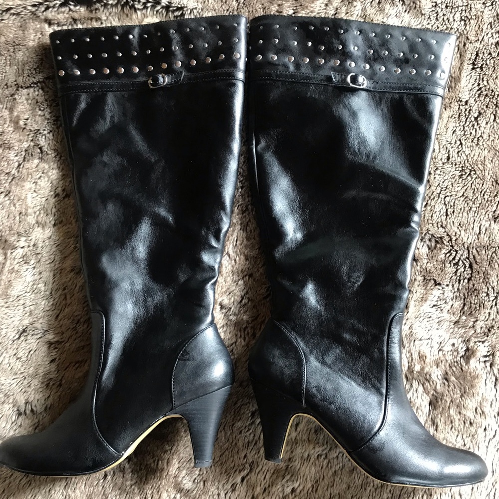 Bella Vita size 9 boots